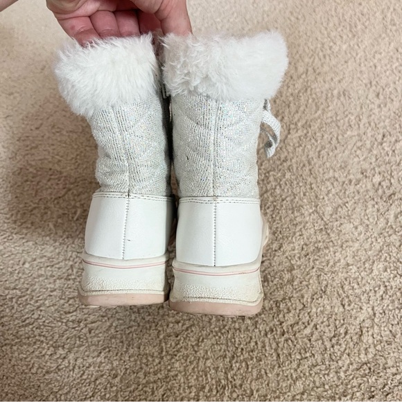 Kelly & Katie Aurora Snow Boot - Kids' - Picture 5 of 8